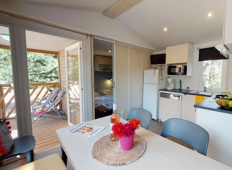 Camping Les Hautes Prairies Lourmarin Luaran gambar